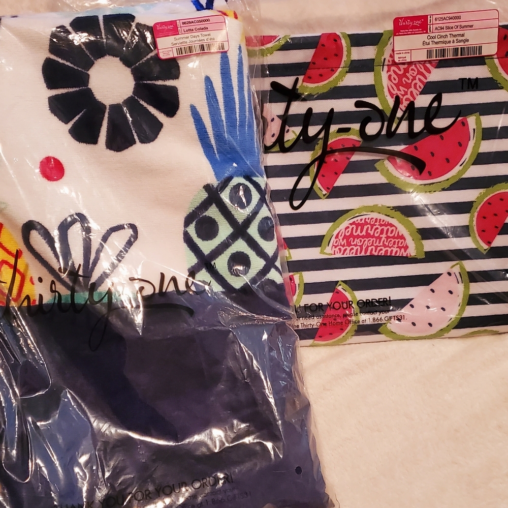 Thirty One 2 pc lot bundle Cool Cinch Thermal and Summer Days Towel BNIP